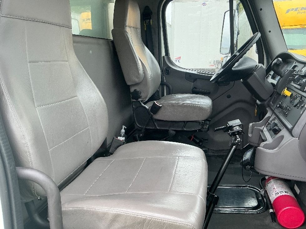 Refrigerated Truck-Light and Medium Duty Trucks-Freightliner-2020-M2-Lexington-KY-241,207\n\t\tmiles-$ 45,000 - Image 22