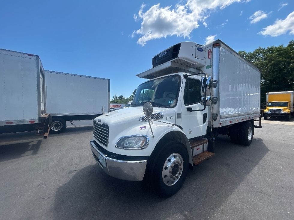 Refrigerated Truck-Light and Medium Duty Trucks-Freightliner-2020-M2-Londonderry-NH-129,252\n\t\tmiles-$ 55,000 - Image 3