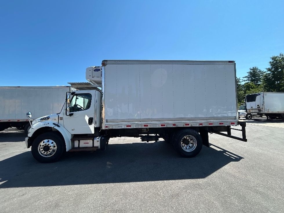 Refrigerated Truck-Light and Medium Duty Trucks-Freightliner-2020-M2-Londonderry-NH-129,252\n\t\tmiles-$ 55,000 - Image 4