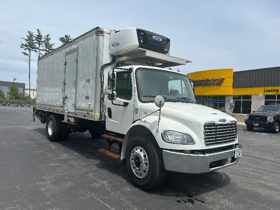 Refrigerated Truck-Light and Medium Duty Trucks-Freightliner-2020-M2-Londonderry-NH-178,201\n\t\tmiles-$ 43,250 - Image 1