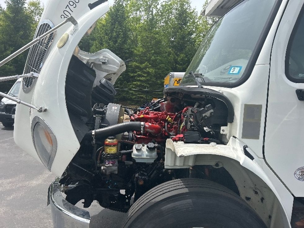 Refrigerated Truck-Light and Medium Duty Trucks-Freightliner-2020-M2-Londonderry-NH-178,201\n\t\tmiles-$ 43,250 - Image 24
