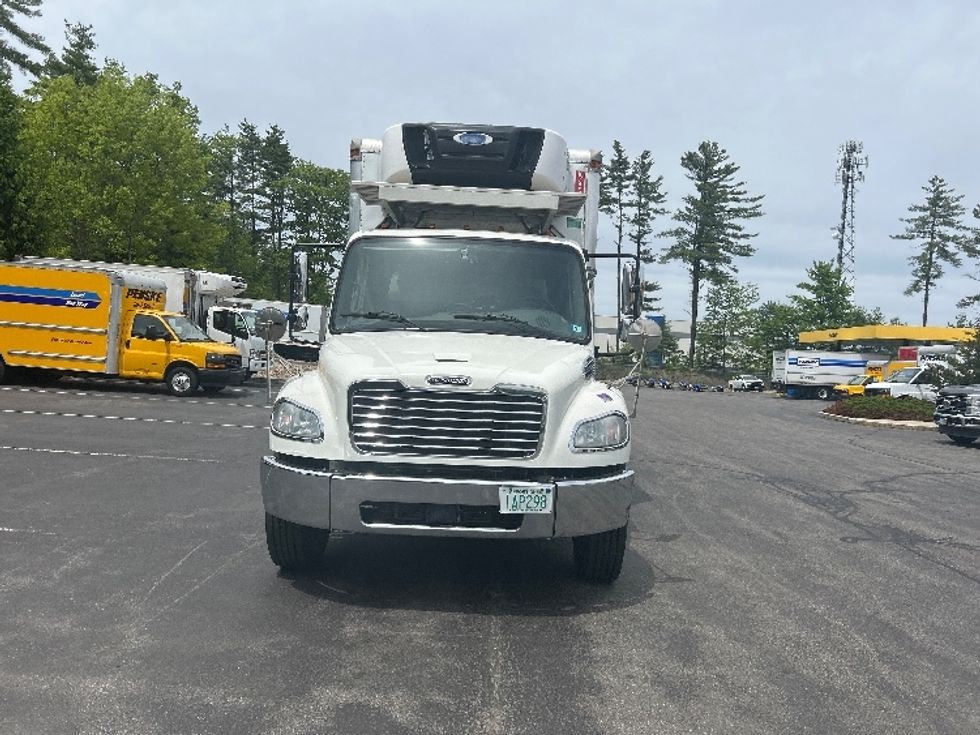 Refrigerated Truck-Light and Medium Duty Trucks-Freightliner-2020-M2-Londonderry-NH-185,350\n\t\tmiles-$ 42,750 - Image 2