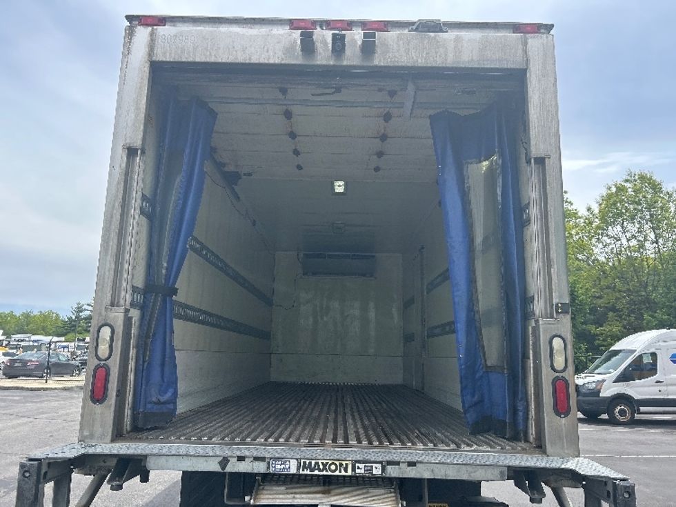 Refrigerated Truck-Light and Medium Duty Trucks-Freightliner-2020-M2-Londonderry-NH-185,350\n\t\tmiles-$ 42,750 - Image 8