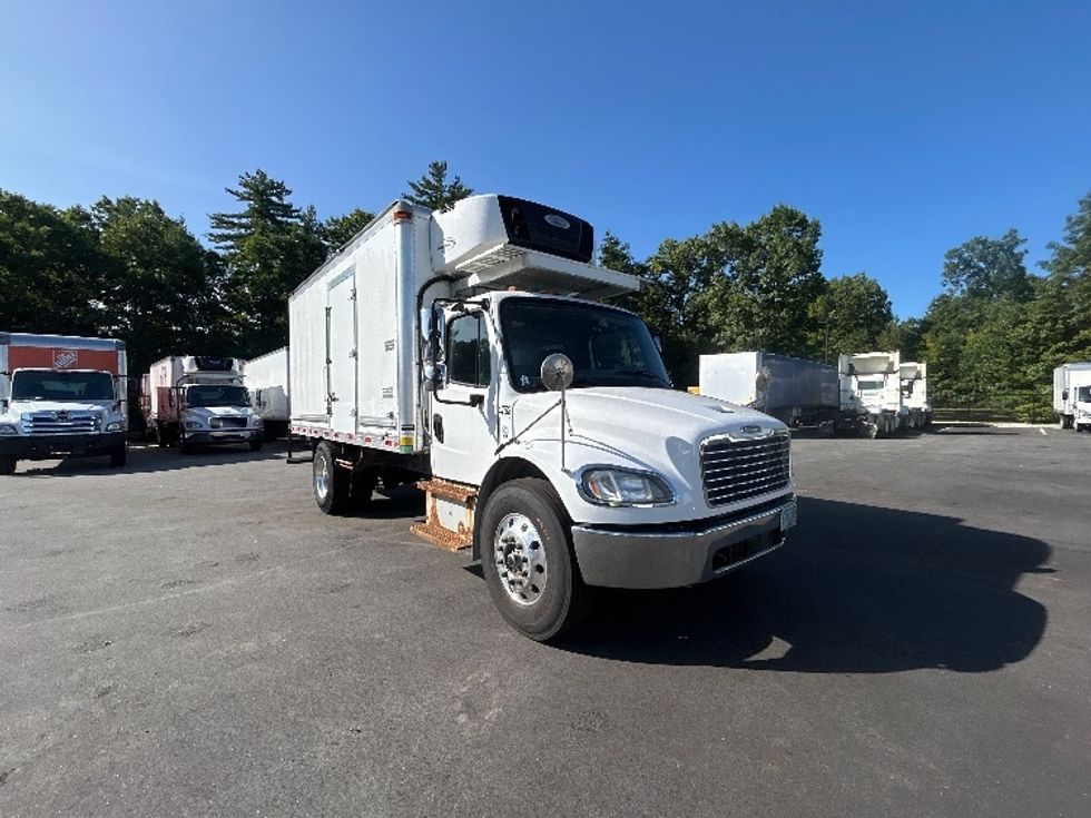 Refrigerated Truck-Light and Medium Duty Trucks-Freightliner-2020-M2-Londonderry-NH-187,125\n\t\tmiles-$ 46,000 - Image 1