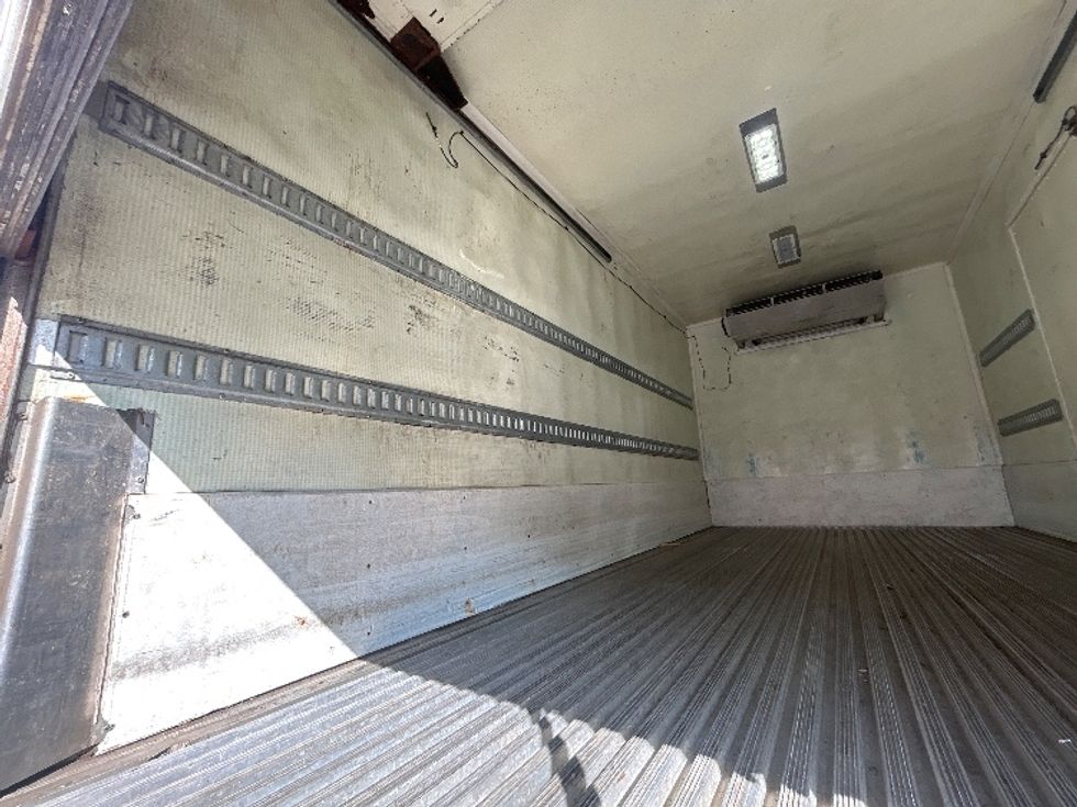 Refrigerated Truck-Light and Medium Duty Trucks-Freightliner-2020-M2-Londonderry-NH-187,125\n\t\tmiles-$ 46,000 - Image 11
