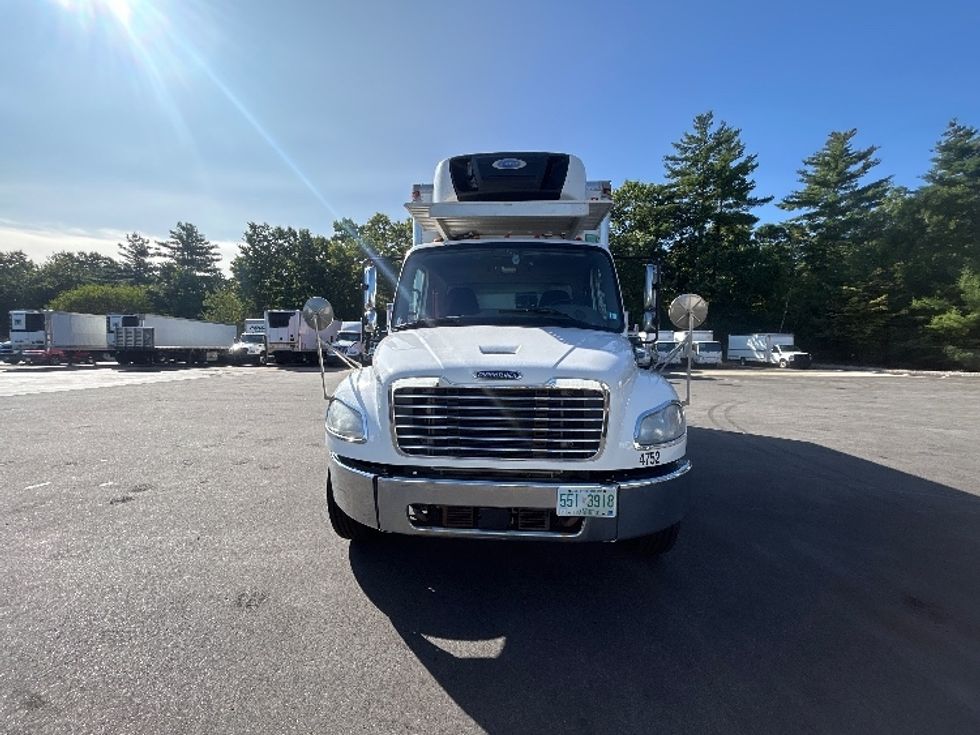 Refrigerated Truck-Light and Medium Duty Trucks-Freightliner-2020-M2-Londonderry-NH-187,125\n\t\tmiles-$ 46,000 - Image 2