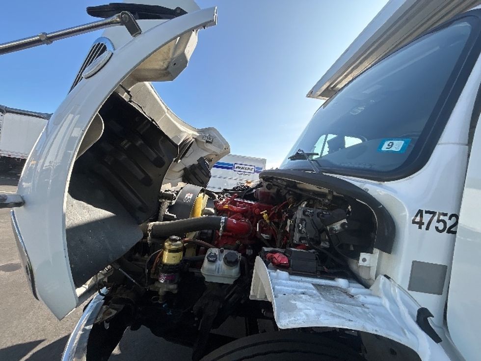 Refrigerated Truck-Light and Medium Duty Trucks-Freightliner-2020-M2-Londonderry-NH-187,125\n\t\tmiles-$ 46,000 - Image 24