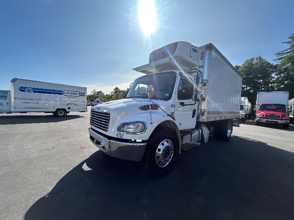 Refrigerated Truck-Light and Medium Duty Trucks-Freightliner-2020-M2-Londonderry-NH-187,125\n\t\tmiles-$ 46,000 - Image 3