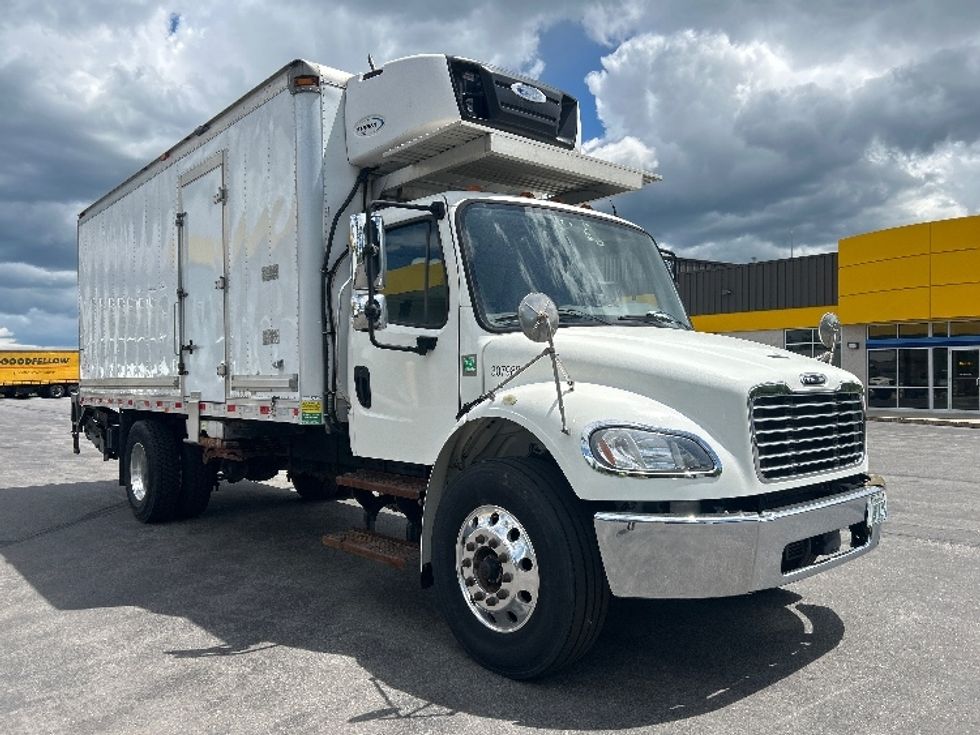Refrigerated Truck-Light and Medium Duty Trucks-Freightliner-2020-M2-Londonderry-NH-191,232\n\t\tmiles-$ 41,750 - Image 1