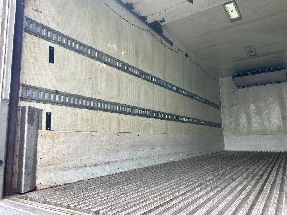 Refrigerated Truck-Light and Medium Duty Trucks-Freightliner-2020-M2-Londonderry-NH-191,232\n\t\tmiles-$ 41,750 - Image 11