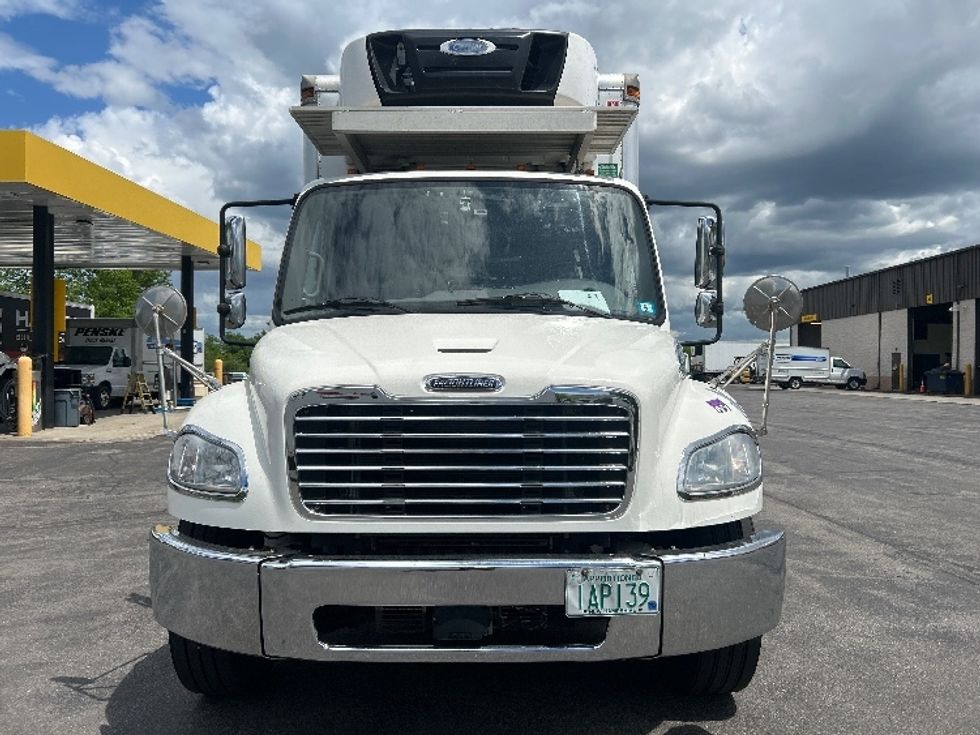 Refrigerated Truck-Light and Medium Duty Trucks-Freightliner-2020-M2-Londonderry-NH-191,232\n\t\tmiles-$ 41,750 - Image 2