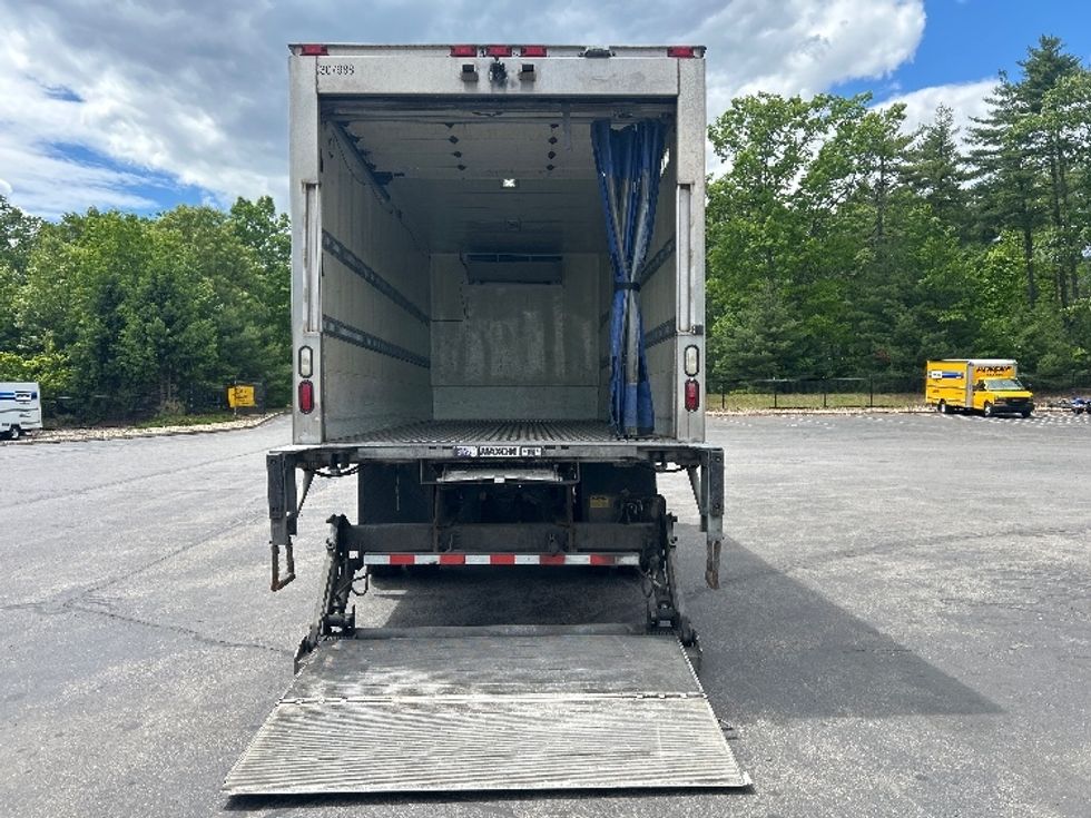 Refrigerated Truck-Light and Medium Duty Trucks-Freightliner-2020-M2-Londonderry-NH-191,232\n\t\tmiles-$ 41,750 - Image 9