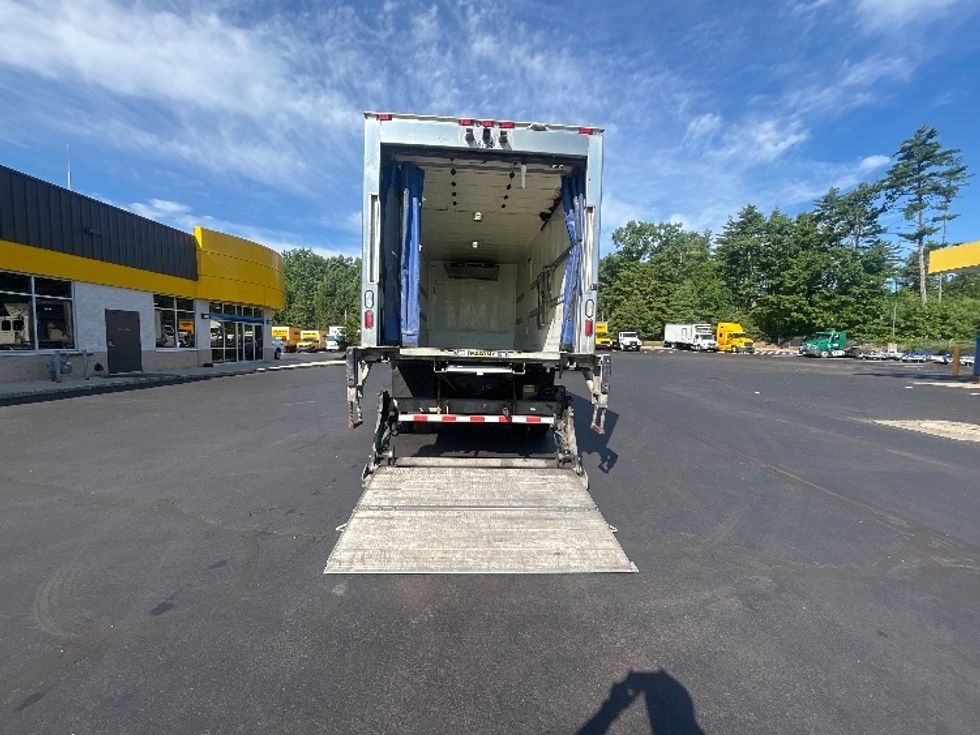 Refrigerated Truck-Light and Medium Duty Trucks-Freightliner-2020-M2-Londonderry-NH-207,404\n\t\tmiles-$ 41,250 - Image 9