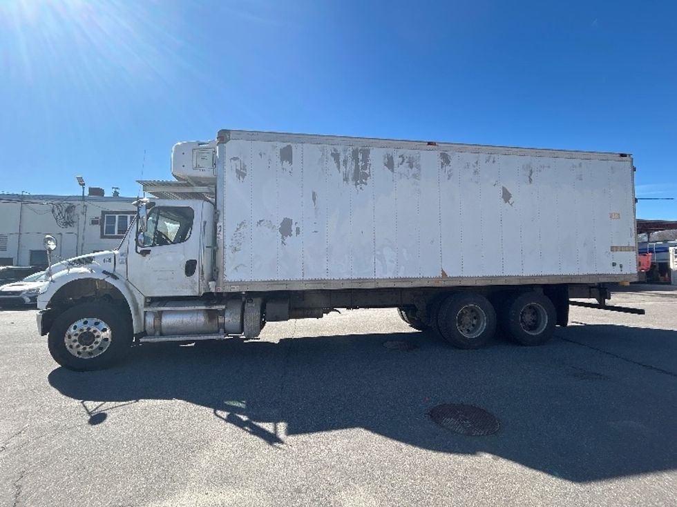 Refrigerated Truck-Light and Medium Duty Trucks-Freightliner-2020-M2-Londonderry-NH-218,654\n\t\tmiles-$ 51,500 - Image 4
