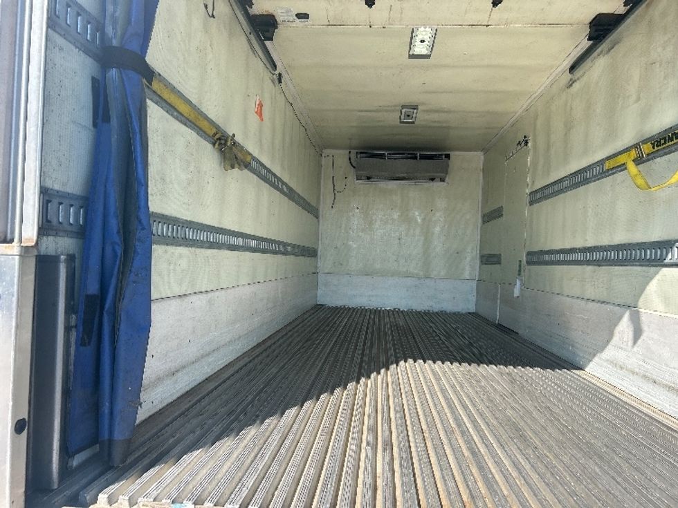 Refrigerated Truck-Light and Medium Duty Trucks-Freightliner-2020-M2-Londonderry-NH-224,578\n\t\tmiles-$ 41,500 - Image 11