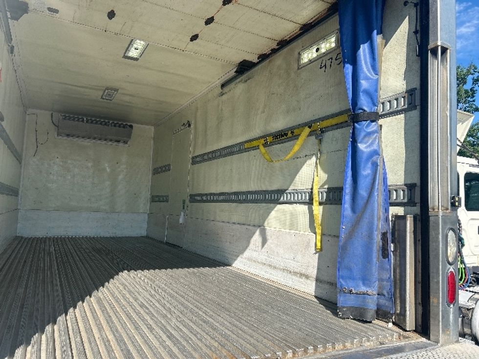 Refrigerated Truck-Light and Medium Duty Trucks-Freightliner-2020-M2-Londonderry-NH-224,578\n\t\tmiles-$ 41,500 - Image 12