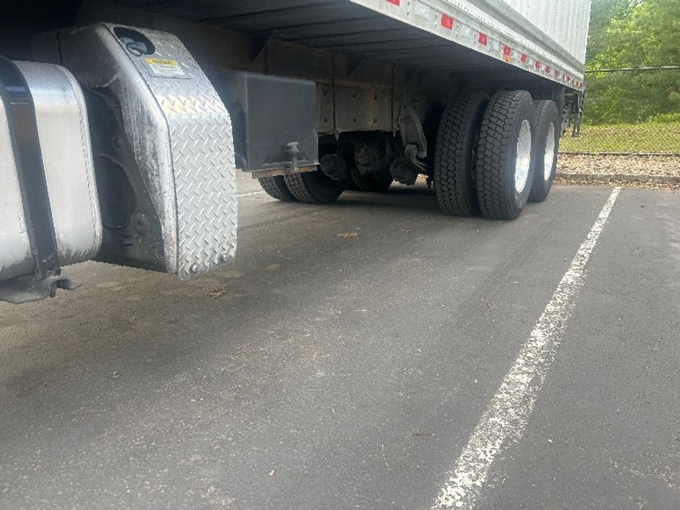 Refrigerated Truck-Light and Medium Duty Trucks-Freightliner-2020-M2-Londonderry-NH-238,365\n\t\tmiles-$ 56,500 - Image 5