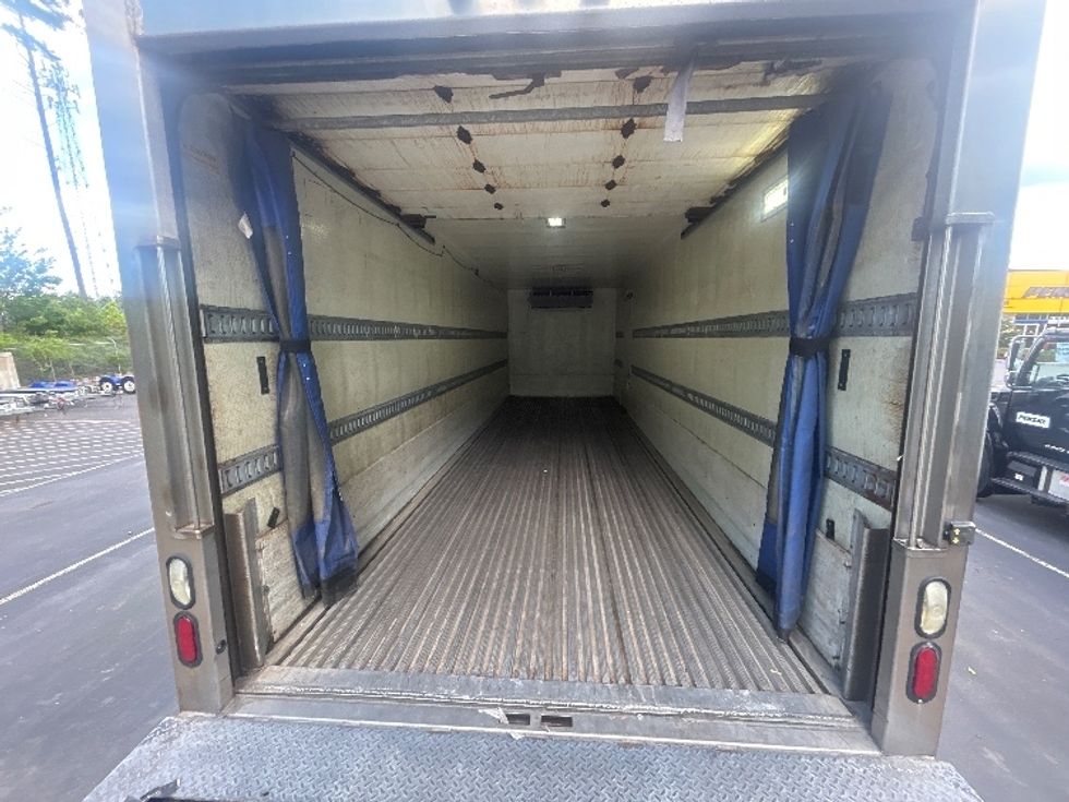 Refrigerated Truck-Light and Medium Duty Trucks-Freightliner-2020-M2-Londonderry-NH-238,365\n\t\tmiles-$ 56,500 - Image 8