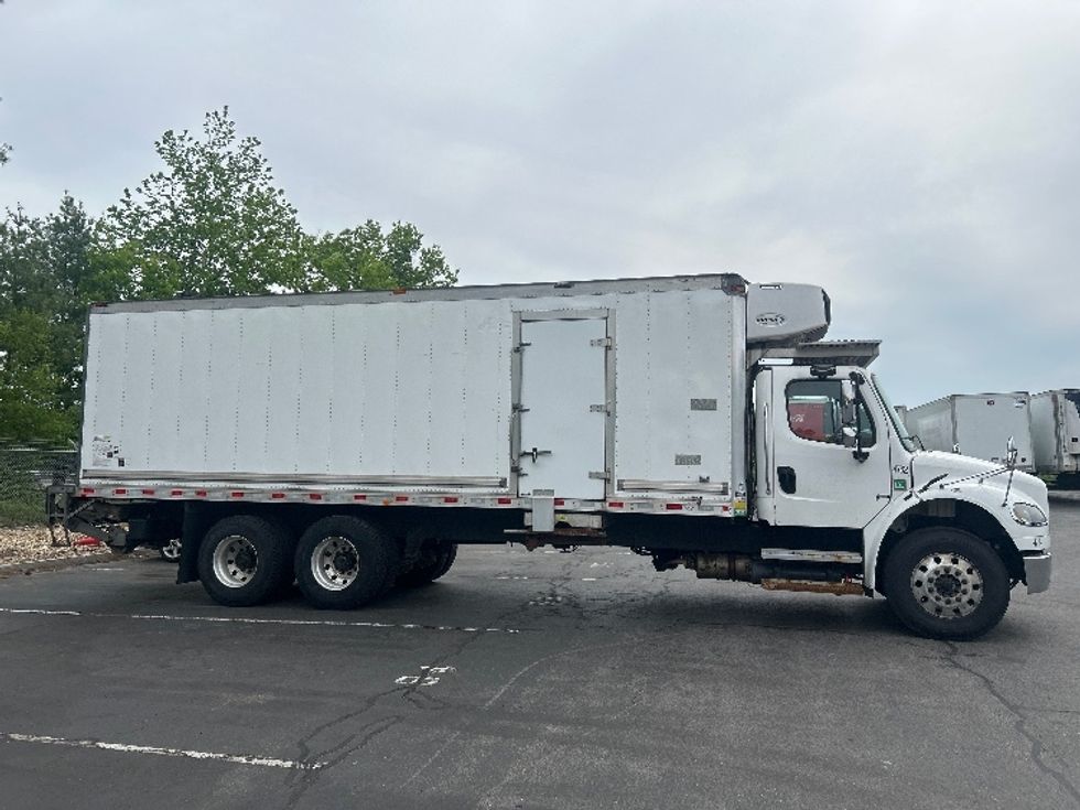 Refrigerated Truck-Light and Medium Duty Trucks-Freightliner-2020-M2-Londonderry-NH-239,095\n\t\tmiles-$ 58,250 - Image 15