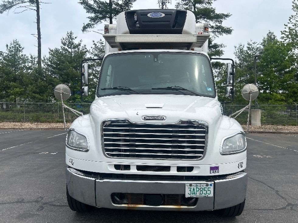 Refrigerated Truck-Light and Medium Duty Trucks-Freightliner-2020-M2-Londonderry-NH-239,095\n\t\tmiles-$ 58,250 - Image 2