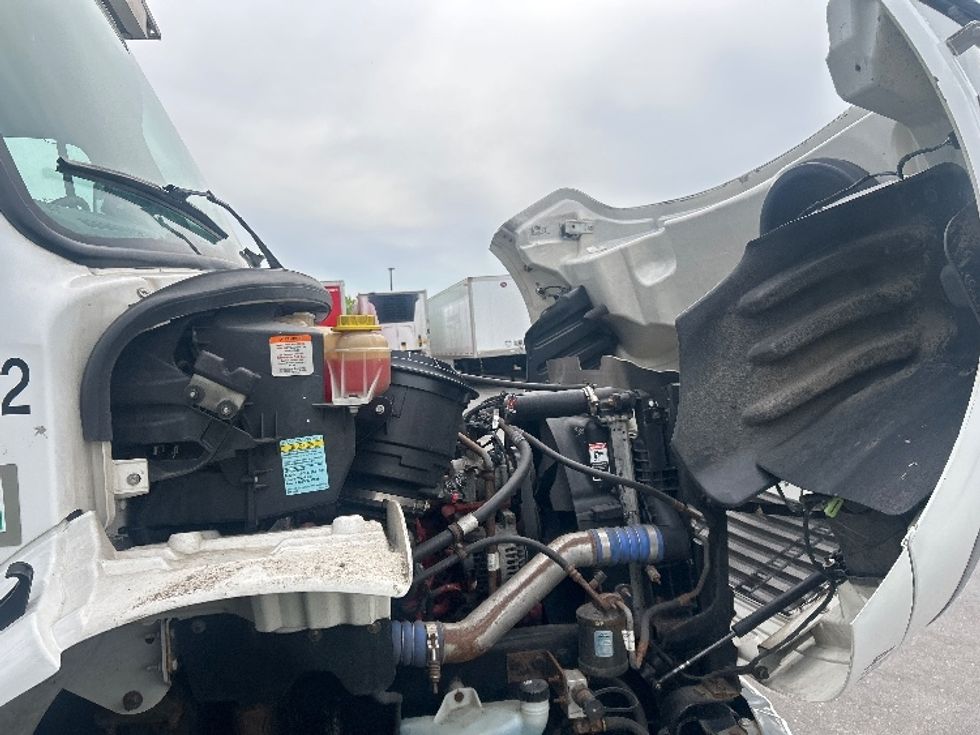 Refrigerated Truck-Light and Medium Duty Trucks-Freightliner-2020-M2-Londonderry-NH-239,095\n\t\tmiles-$ 58,250 - Image 23
