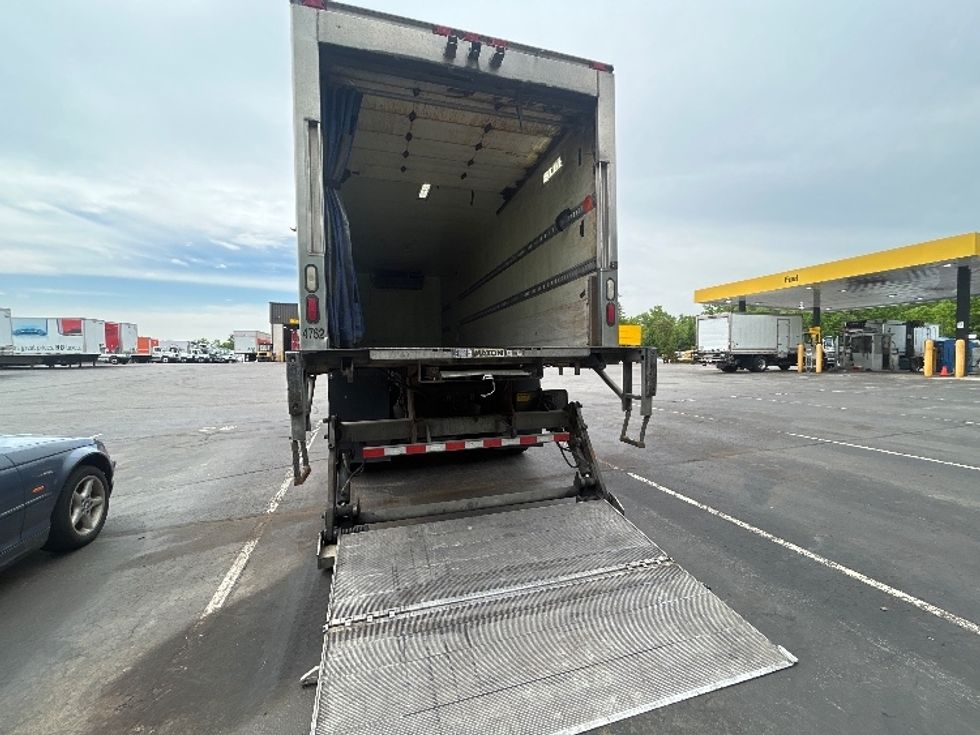 Refrigerated Truck-Light and Medium Duty Trucks-Freightliner-2020-M2-Londonderry-NH-239,095\n\t\tmiles-$ 58,250 - Image 9