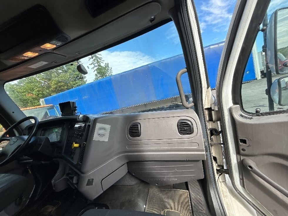 Refrigerated Truck-Light and Medium Duty Trucks-Freightliner-2020-M2-Londonderry-NH-263,598\n\t\tmiles-$ 53,750 - Image 21