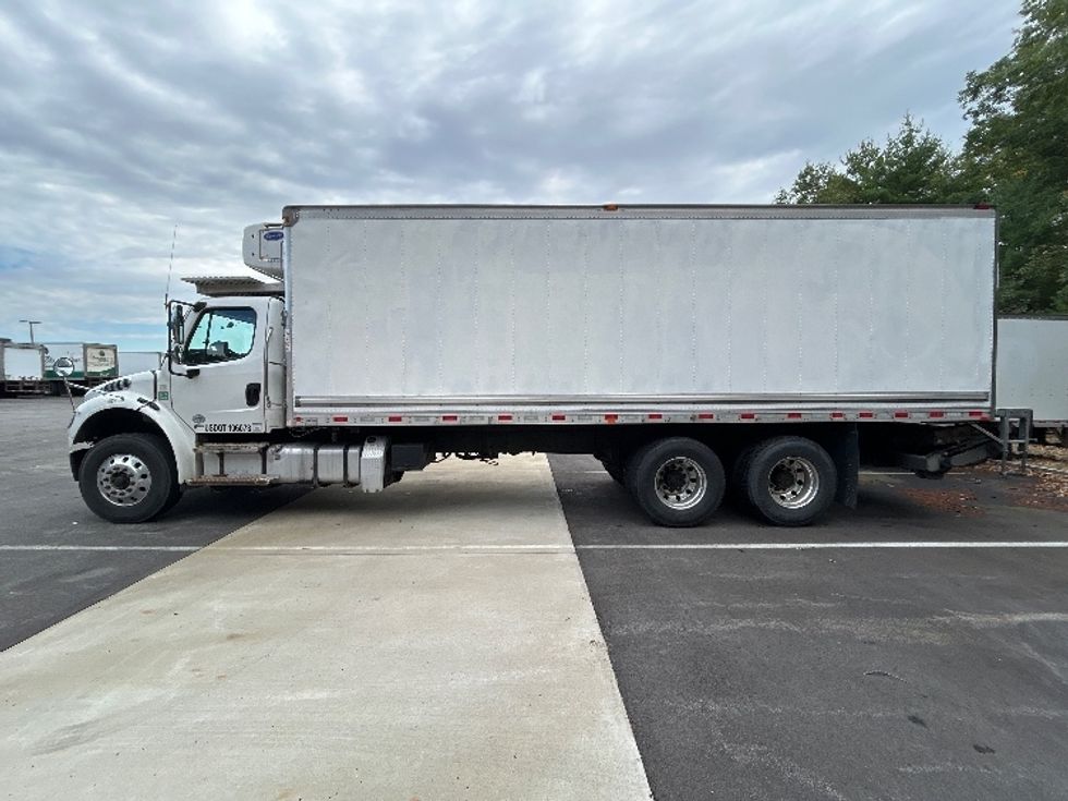 Refrigerated Truck-Light and Medium Duty Trucks-Freightliner-2020-M2-Londonderry-NH-263,598\n\t\tmiles-$ 53,750 - Image 4