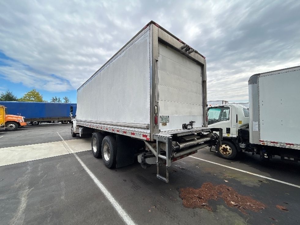 Refrigerated Truck-Light and Medium Duty Trucks-Freightliner-2020-M2-Londonderry-NH-263,598\n\t\tmiles-$ 53,750 - Image 6