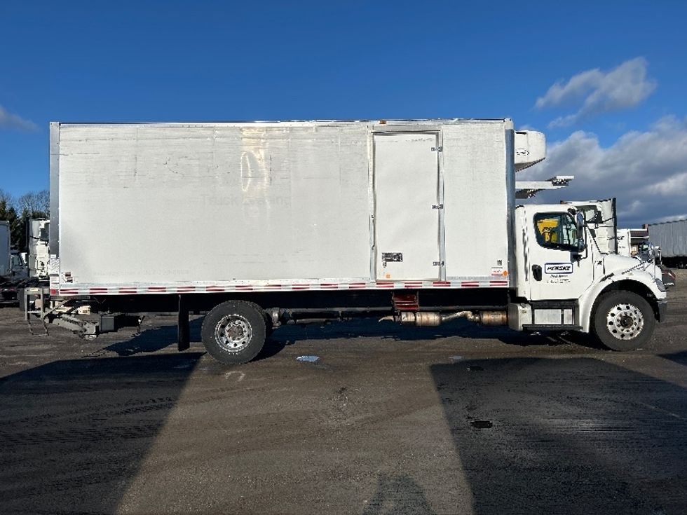 Refrigerated Truck-Light and Medium Duty Trucks-Freightliner-2020-M2-Londonderry-NH-272,000\n\t\tmiles-$ 50,000 - Image 15