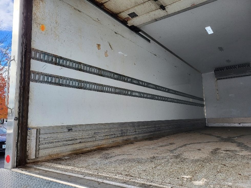Refrigerated Truck-Light and Medium Duty Trucks-Freightliner-2020-M2-Londonderry-NH-278,844\n\t\tmiles-$ 38,750 - Image 11