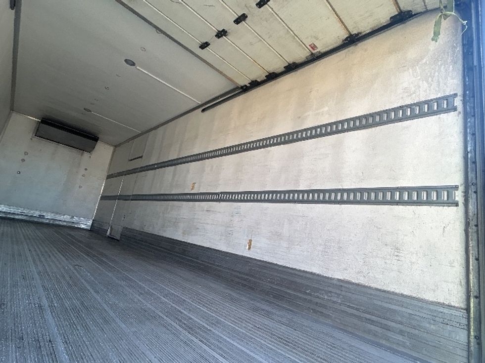 Refrigerated Truck-Light and Medium Duty Trucks-Freightliner-2020-M2-Los Angeles-CA-191,428\n\t\tmiles-$ 57,250 - Image 12
