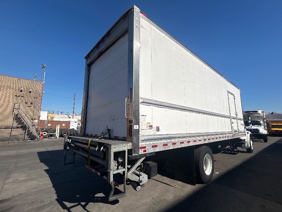 Refrigerated Truck-Light and Medium Duty Trucks-Freightliner-2020-M2-Los Angeles-CA-191,428\n\t\tmiles-$ 57,250 - Image 13