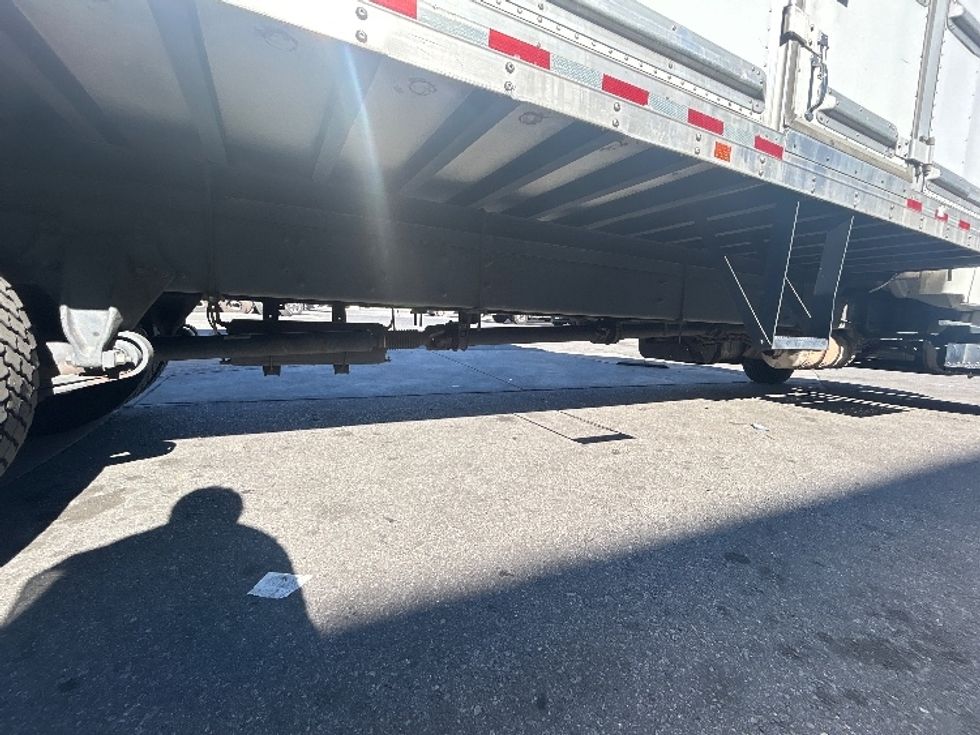 Refrigerated Truck-Light and Medium Duty Trucks-Freightliner-2020-M2-Los Angeles-CA-191,428\n\t\tmiles-$ 57,250 - Image 14