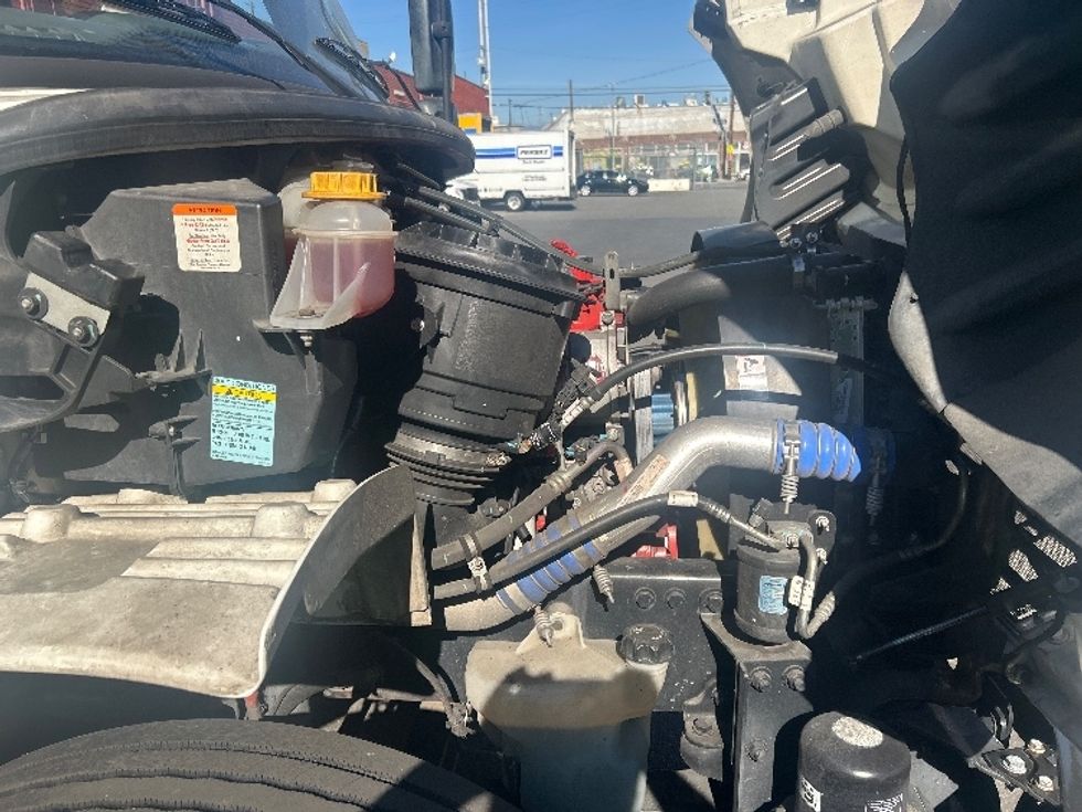 Refrigerated Truck-Light and Medium Duty Trucks-Freightliner-2020-M2-Los Angeles-CA-191,428\n\t\tmiles-$ 57,250 - Image 23