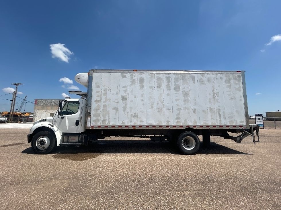 Refrigerated Truck-Light and Medium Duty Trucks-Freightliner-2020-M2-Lubbock-TX-97,207\n\t\tmiles-$ 73,500 - Image 4