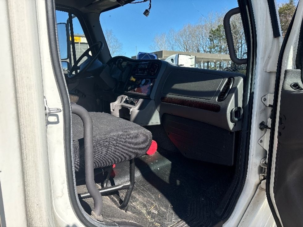 Refrigerated Truck-Light and Medium Duty Trucks-Freightliner-2020-M2-Mebane-NC-228,451\n\t\tmiles-$ 56,250 - Image 20