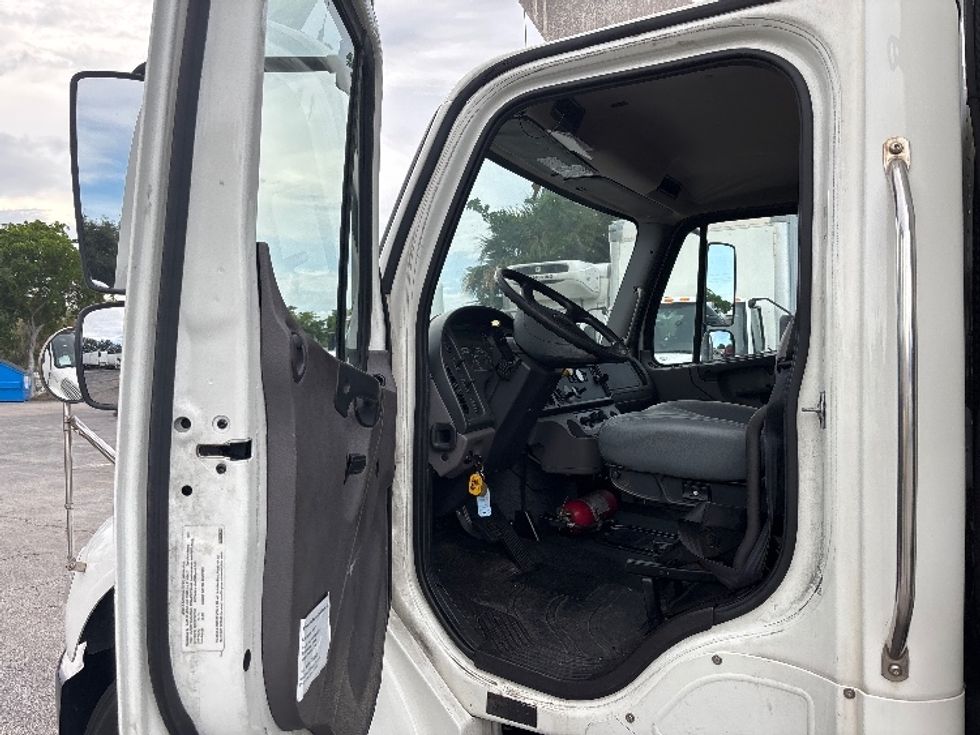 Refrigerated Truck-Light and Medium Duty Trucks-Freightliner-2020-M2-Medley-FL-234,857\n\t\tmiles-$ 41,250 - Image 13
