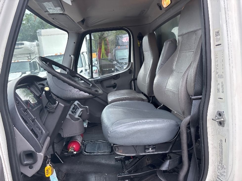 Refrigerated Truck-Light and Medium Duty Trucks-Freightliner-2020-M2-Medley-FL-234,857\n\t\tmiles-$ 41,250 - Image 14