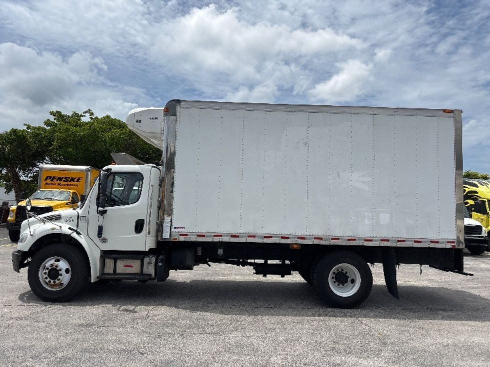 Refrigerated Truck-Light and Medium Duty Trucks-Freightliner-2020-M2-Medley-FL-235,076\n\t\tmiles-$ 49,250 - Image 4