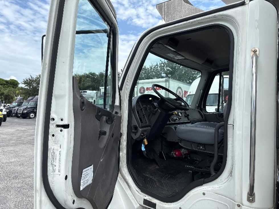 Refrigerated Truck-Light and Medium Duty Trucks-Freightliner-2020-M2-Medley-FL-255,448\n\t\tmiles-$ 43,250 - Image 13