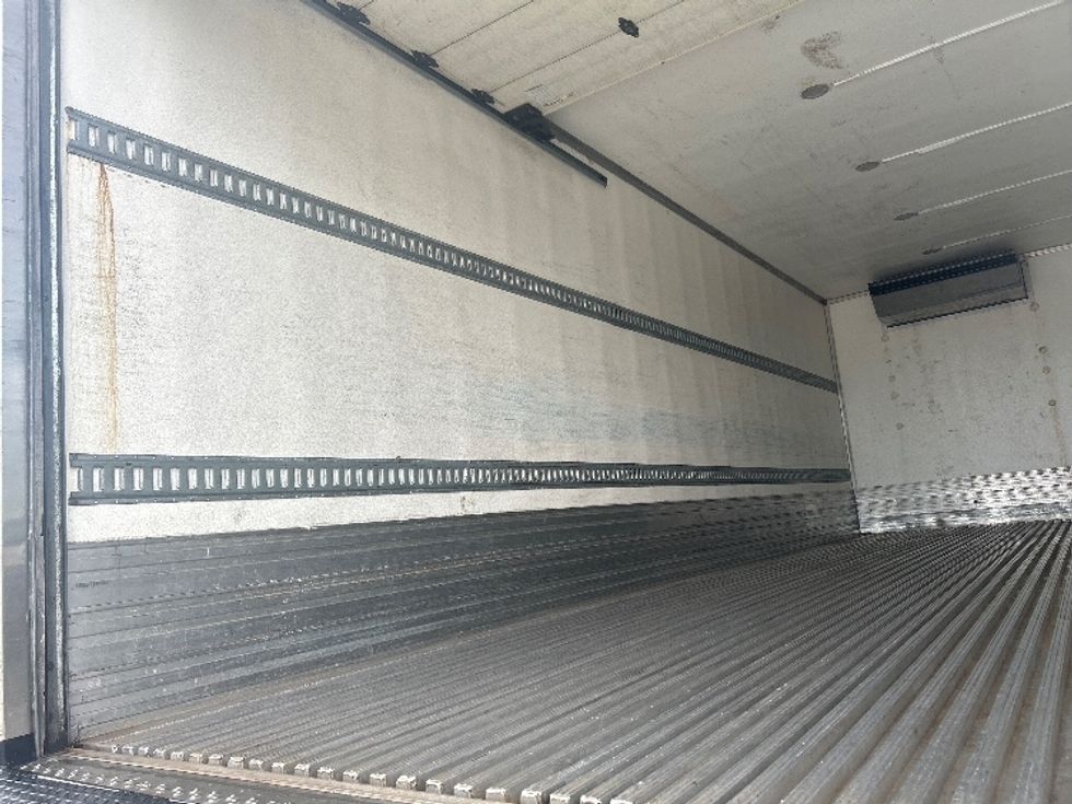 Refrigerated Truck-Light and Medium Duty Trucks-Freightliner-2020-M2-Medley-FL-298,522\n\t\tmiles-$ 43,500 - Image 11