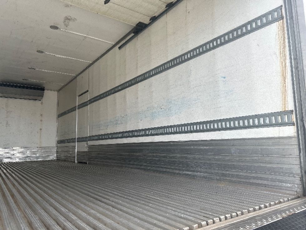 Refrigerated Truck-Light and Medium Duty Trucks-Freightliner-2020-M2-Medley-FL-298,522\n\t\tmiles-$ 43,500 - Image 12