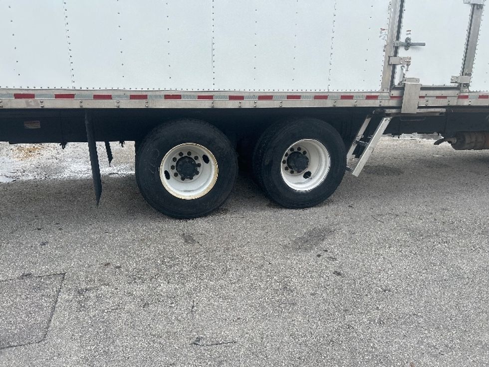 Refrigerated Truck-Light and Medium Duty Trucks-Freightliner-2020-M2-Medley-FL-298,522\n\t\tmiles-$ 43,500 - Image 26