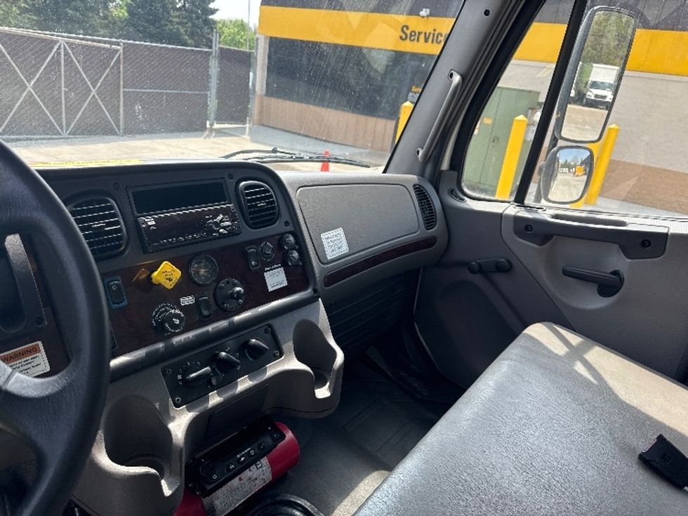 Refrigerated Truck-Light and Medium Duty Trucks-Freightliner-2020-M2-Middlefield-OH-119,109\n\t\tmiles-$ 77,000 - Image 18