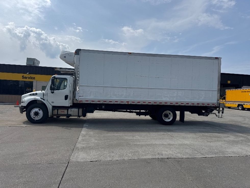 Refrigerated Truck-Light and Medium Duty Trucks-Freightliner-2020-M2-Middlefield-OH-119,109\n\t\tmiles-$ 77,000 - Image 4