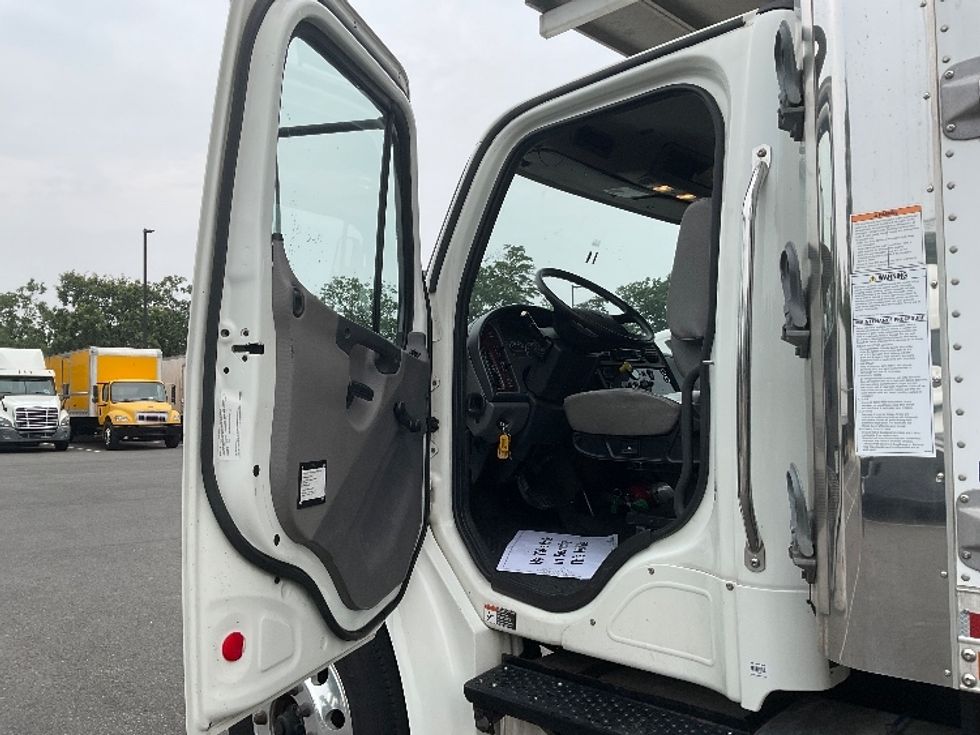 Refrigerated Truck-Light and Medium Duty Trucks-Freightliner-2020-M2-Millville-NJ-177,849\n\t\tmiles-$ 58,000 - Image 16