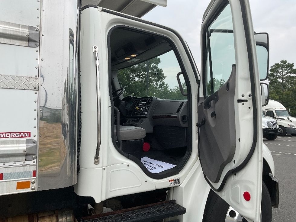 Refrigerated Truck-Light and Medium Duty Trucks-Freightliner-2020-M2-Millville-NJ-177,849\n\t\tmiles-$ 58,000 - Image 20