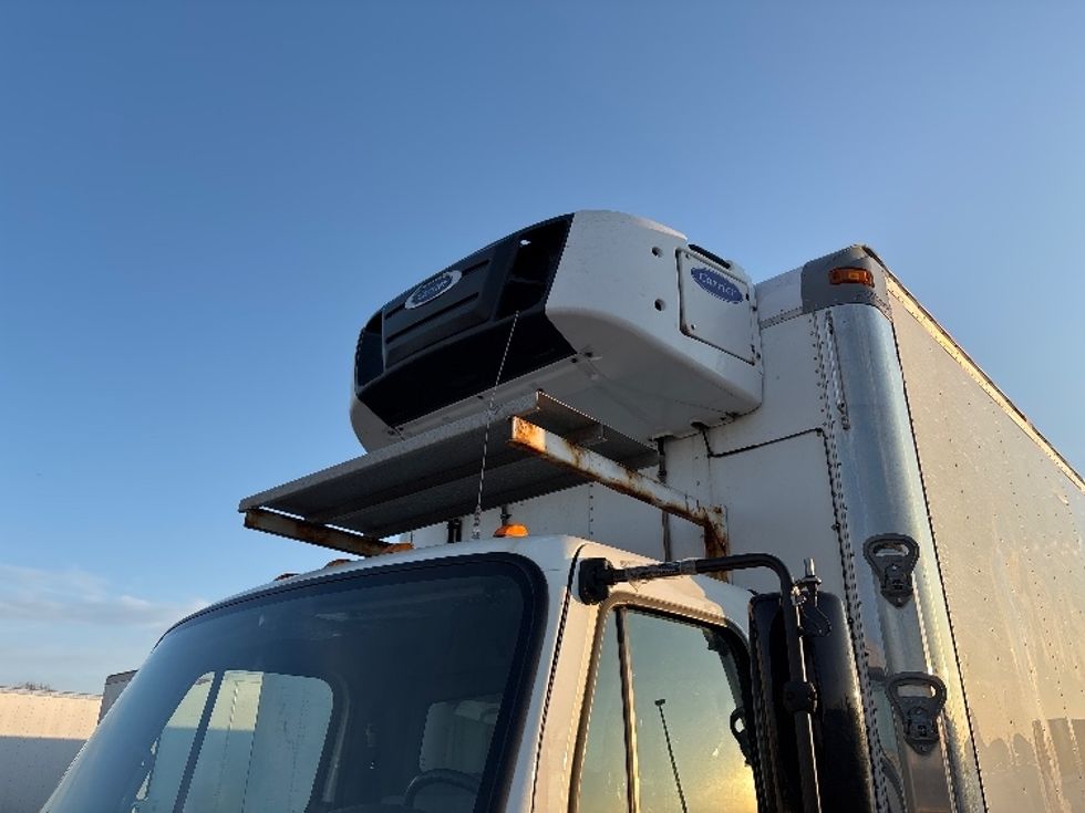 Refrigerated Truck-Light and Medium Duty Trucks-Freightliner-2020-M2-Mississauga-ON-136,197\n\t\tkm-$ 72,000 - Image 25