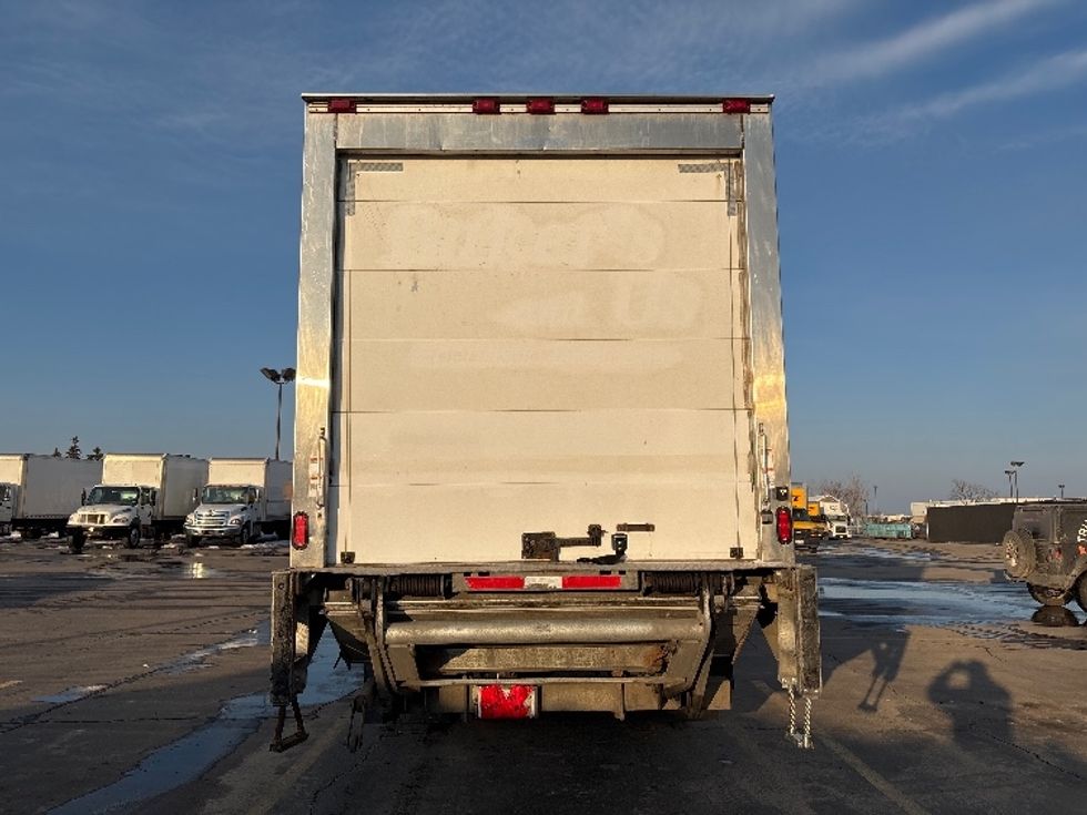Refrigerated Truck-Light and Medium Duty Trucks-Freightliner-2020-M2-Mississauga-ON-136,197\n\t\tkm-$ 72,000 - Image 7